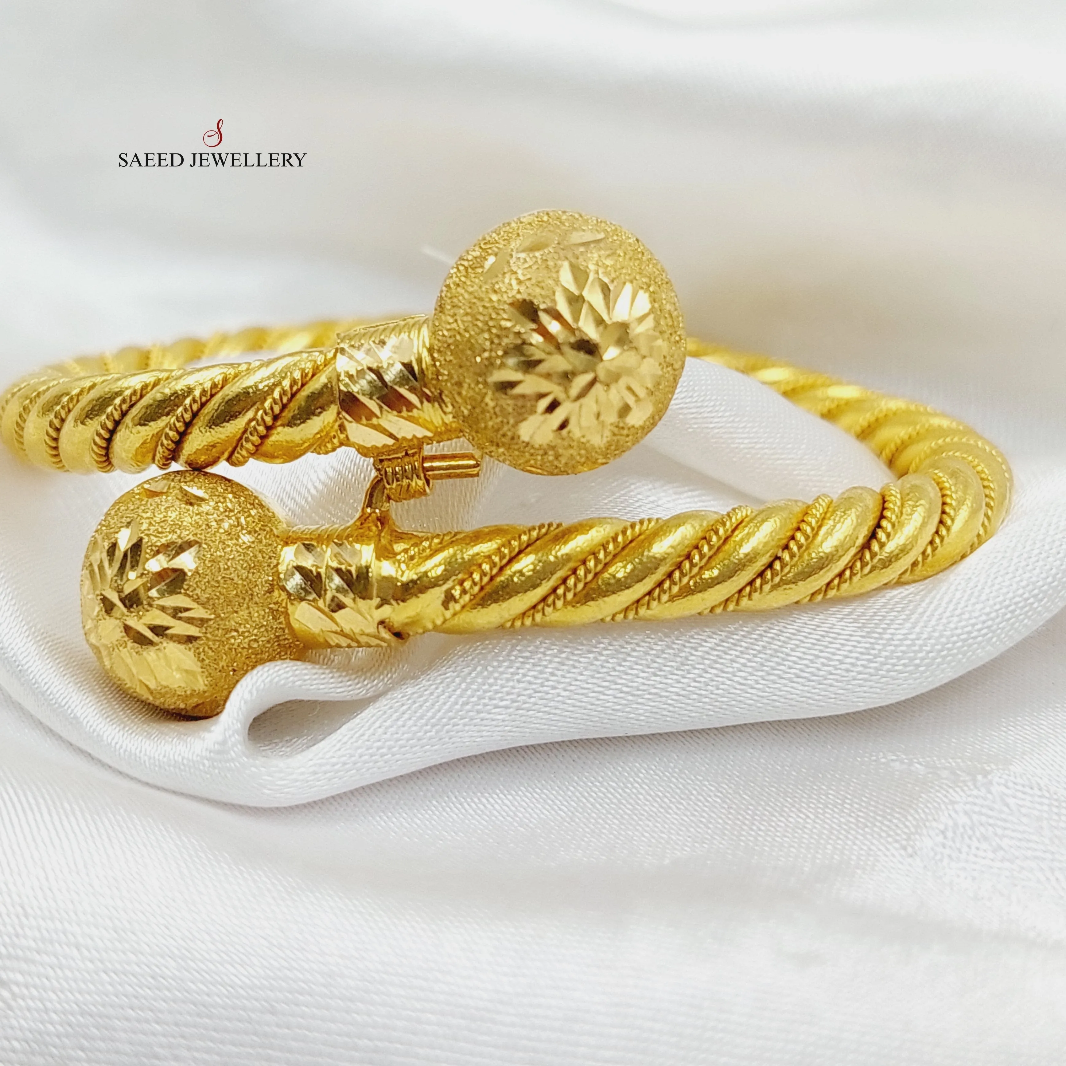 اسوارة مبرومة طابات