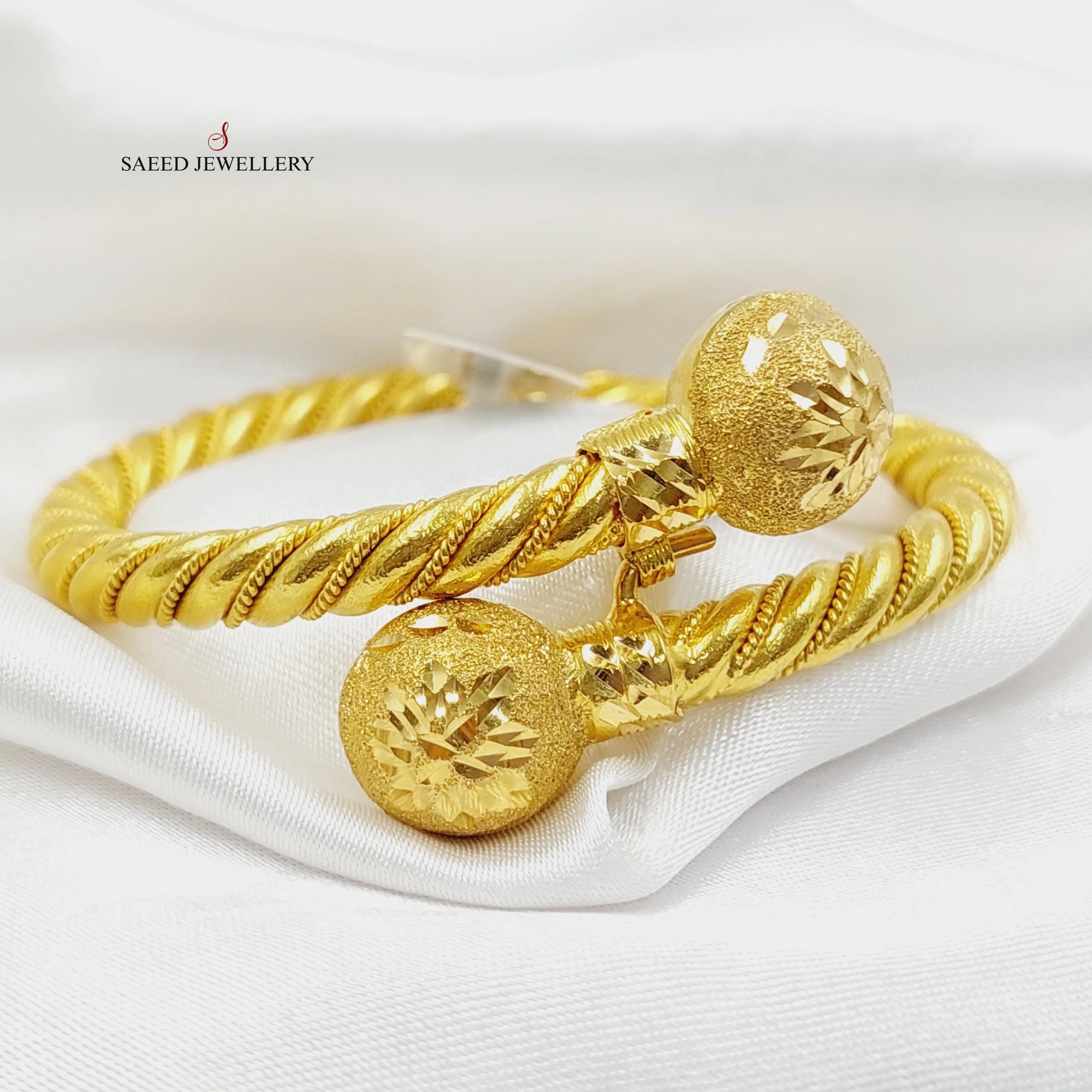 اسوارة مبرومة طابات