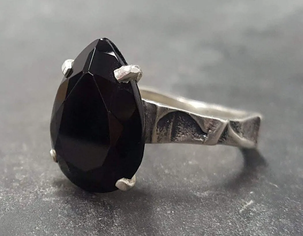 Black Onyx Ring - Large Teardrop Ring - Vintage Statement Ring