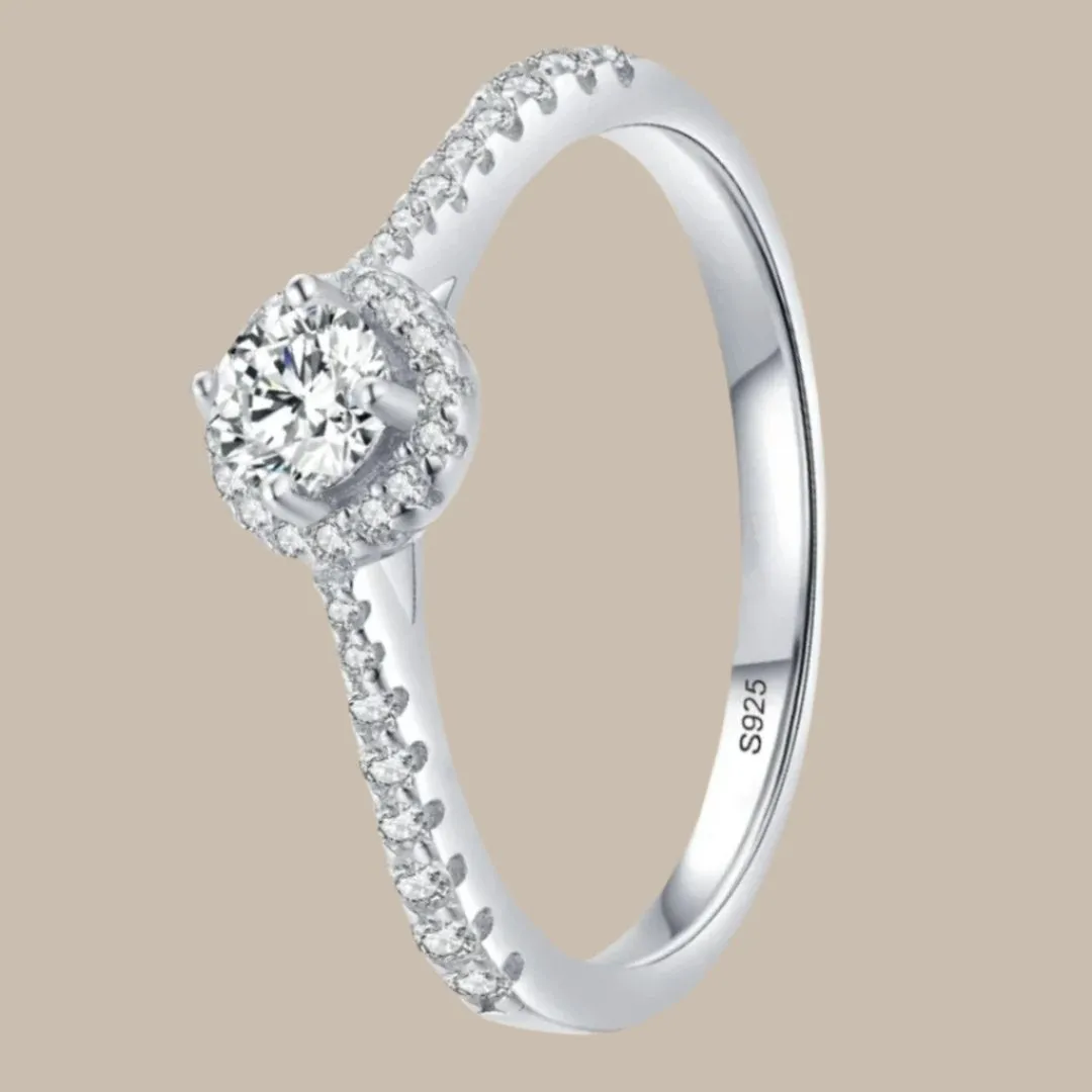 Elegant Silver Stone Ring