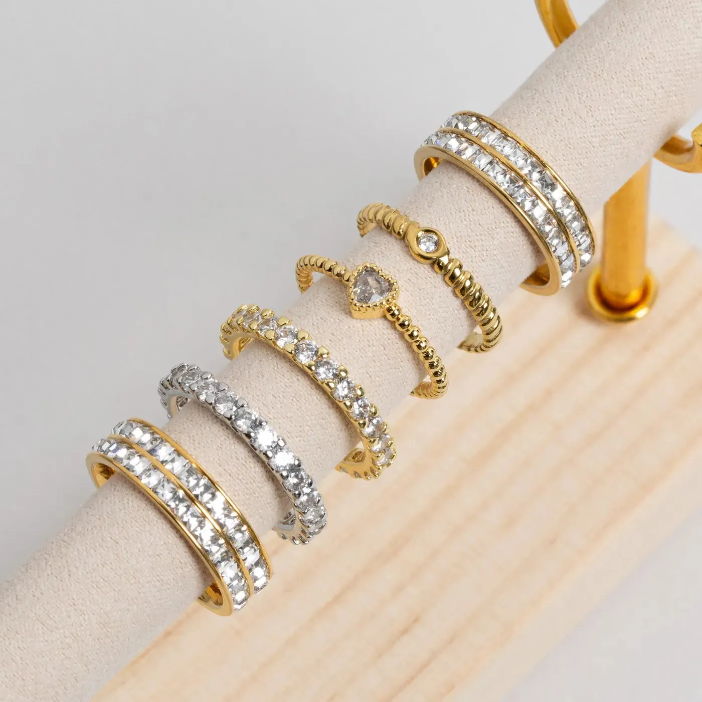 Embla - Bubble Stainless Steel Ring with Crystal