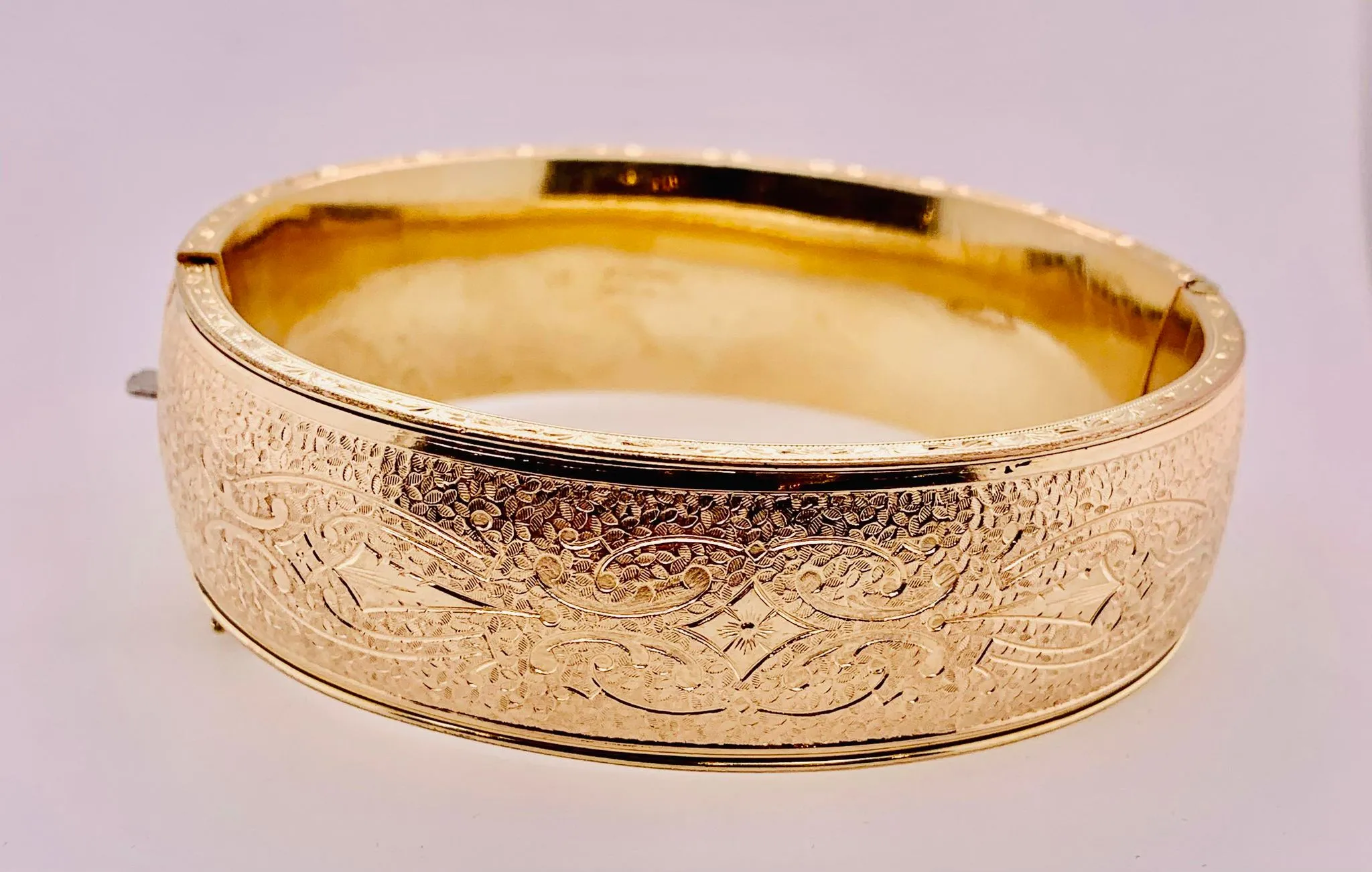 Estate Gold Filled Bangle Bracelet