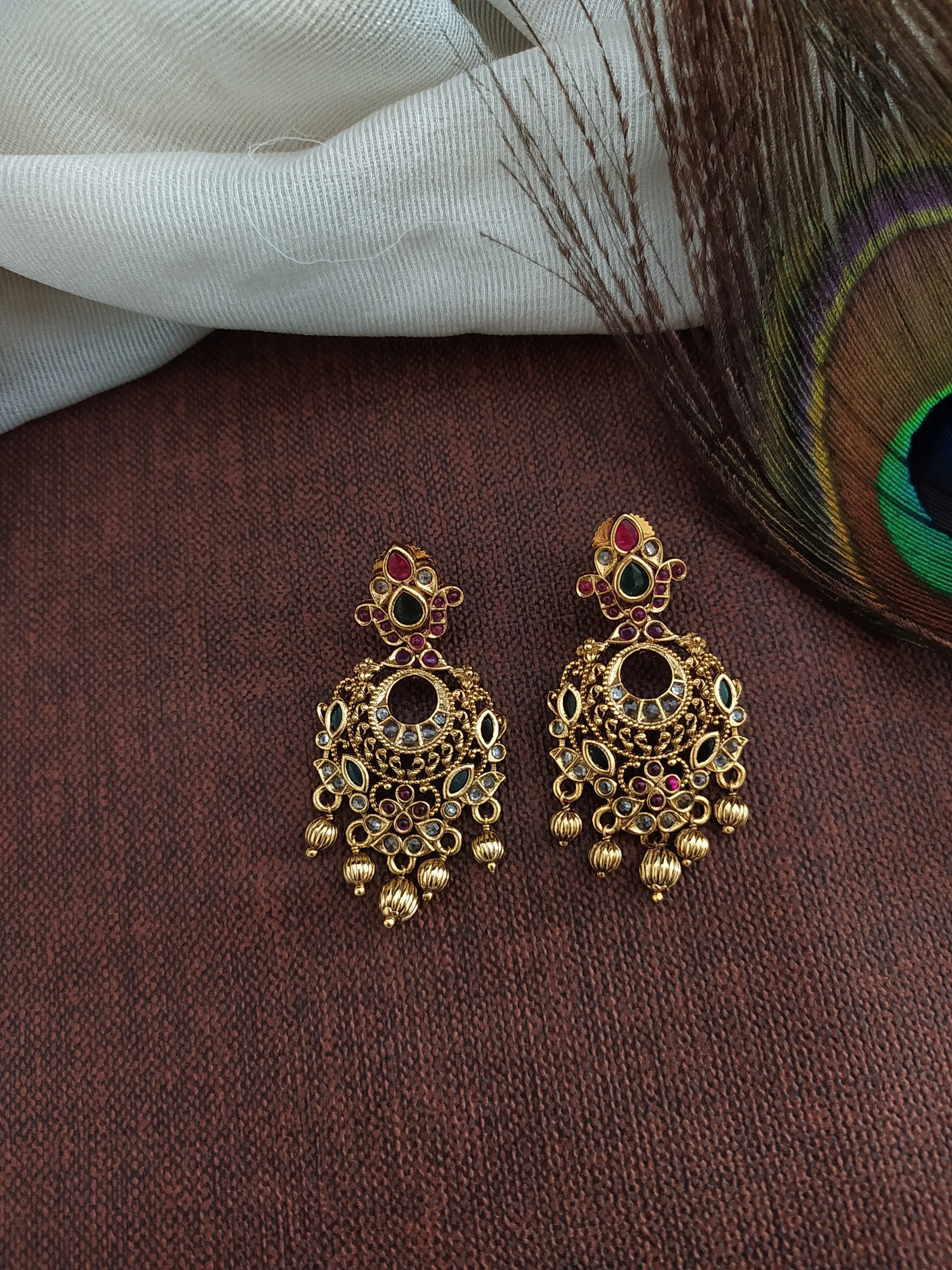 Exquisite Design Kemp Stones Antique Necklace Set
