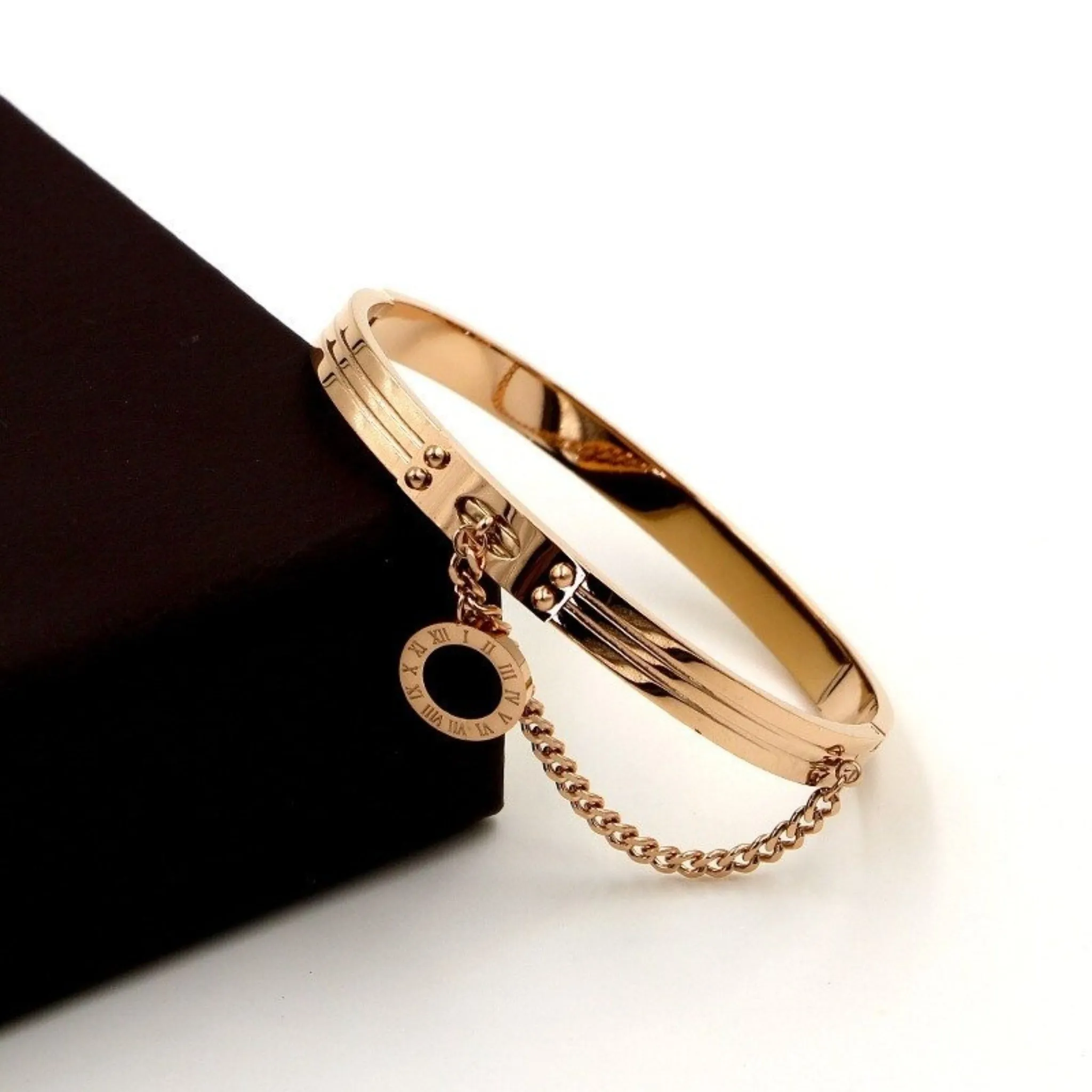 Round Tag Bracelet For Women