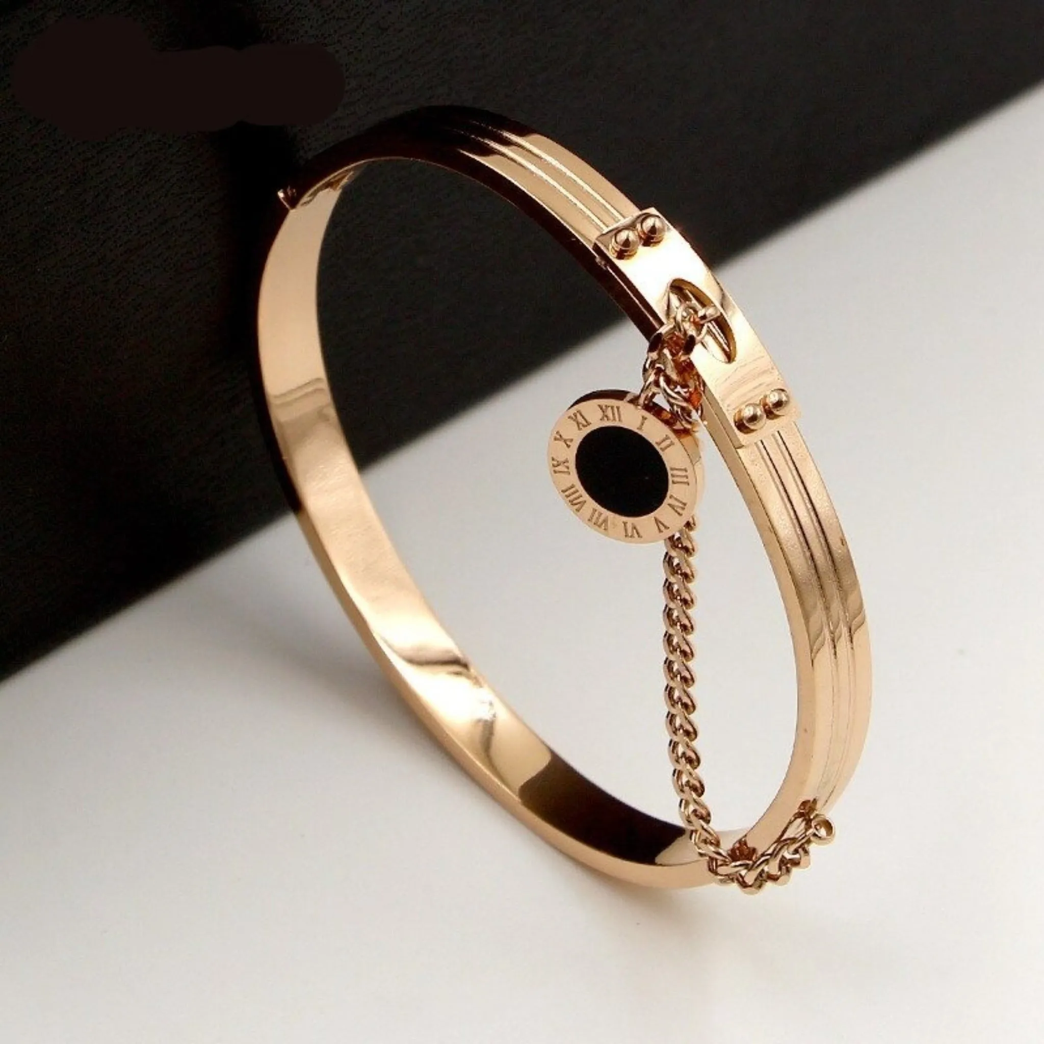 Round Tag Bracelet For Women