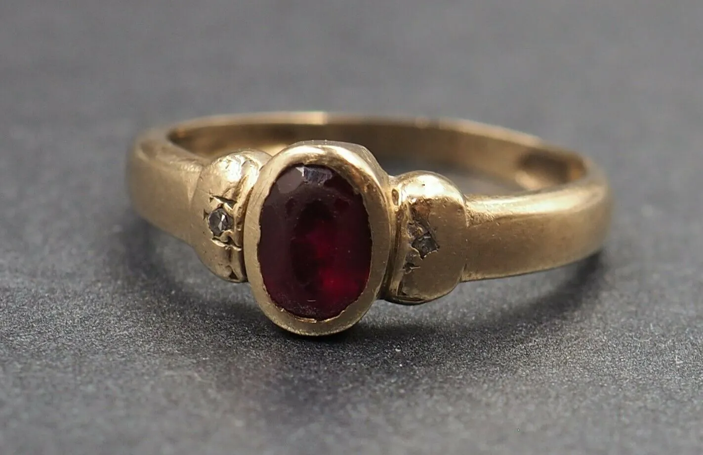 Ruby & Cubic Zirconia 9ct Yellow Gold Ring